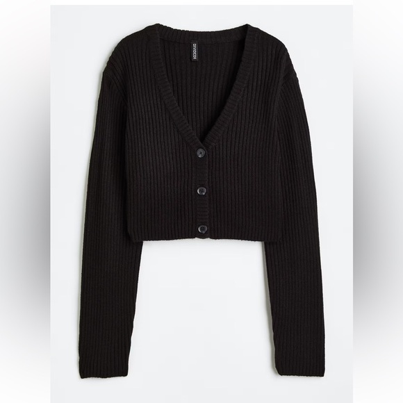 H&M Sweaters - H&M Black Ribbed V-Neck Cropped Cardigan size small